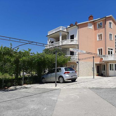Apartments Grozdana Crikvenica Esterno foto