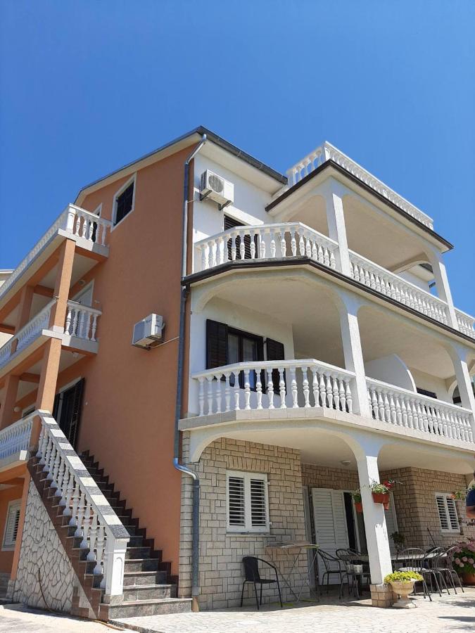 Apartments Grozdana Crikvenica Esterno foto