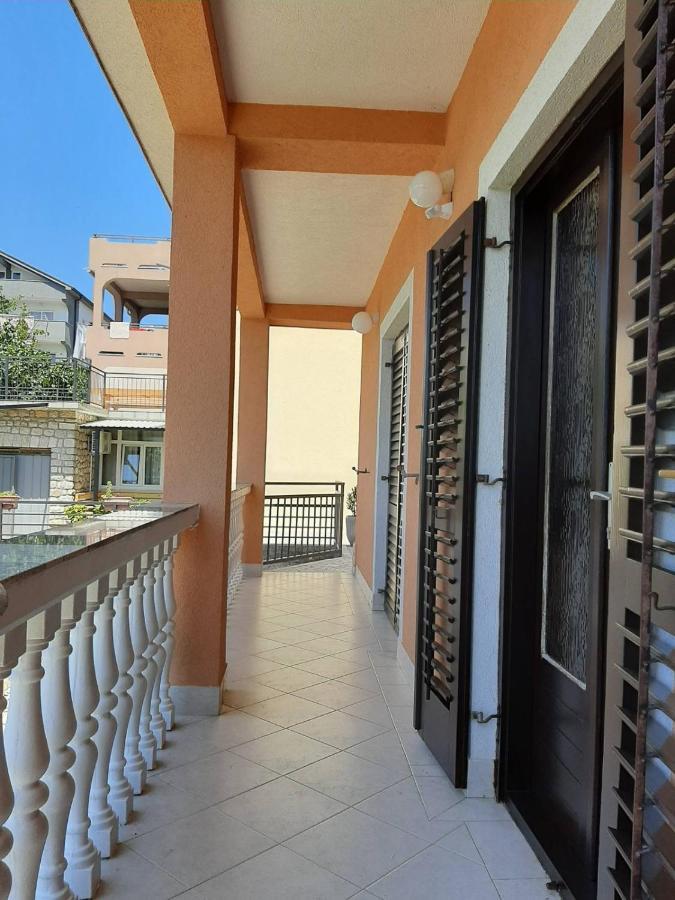 Apartments Grozdana Crikvenica Esterno foto